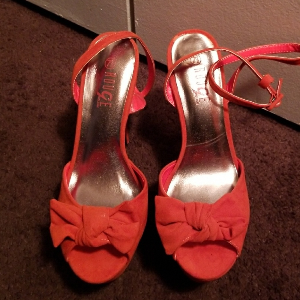 New pumps - Picture 2 of 3